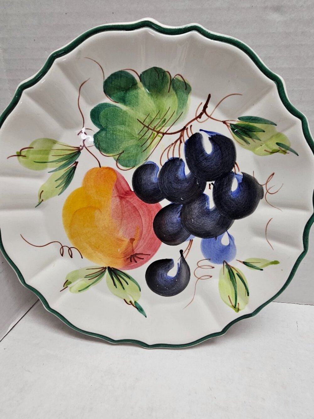 Hand Made in Italy Pizzato Fruit Decor Scalloped 9" Plate Display Dessert Bread